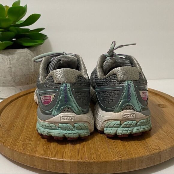 Brooks Ravenna 6 Retro Running Sneaker Size 7 Silver Purple Dad Gym Shoe Trainer - Picture 5 of 11